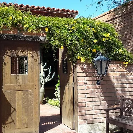 Desert Trails Bed & Breakfast-2
